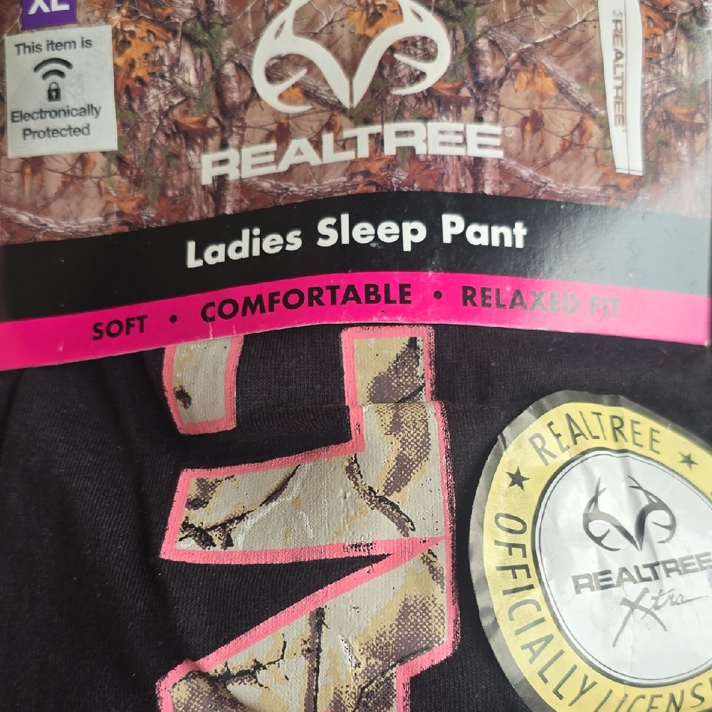 Realtree Black and Pink Ladies Sleep Pant